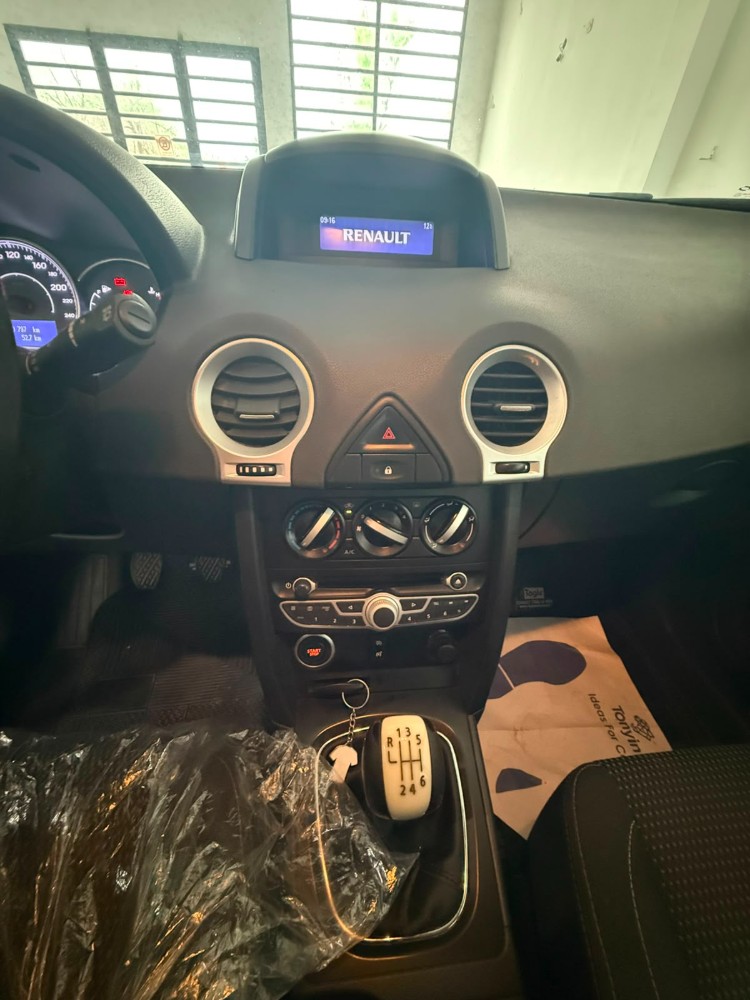 Renault KOLEOS 5P 2,5 Expression 4X2 2012 — foto 3